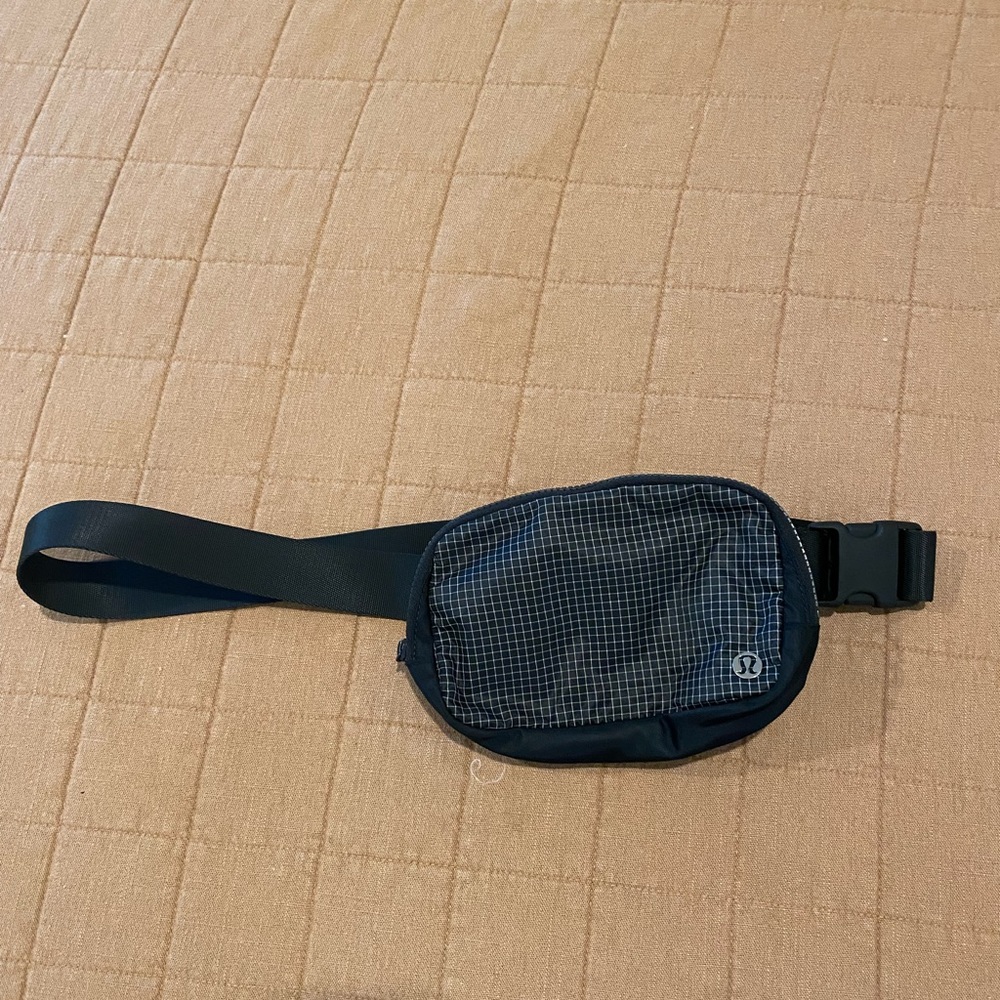 Lululemon Belt Bag